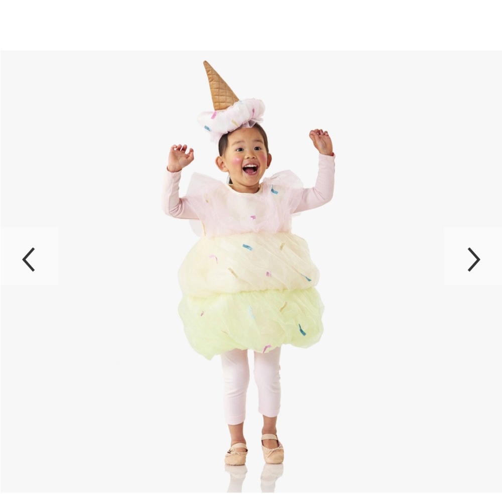 Pottery Barn Kids Light-Up Triple Scoop Sundae Costume